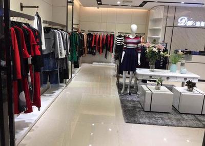 服裝批發(fā)進(jìn)貨如何找到優(yōu)質(zhì)好貨源