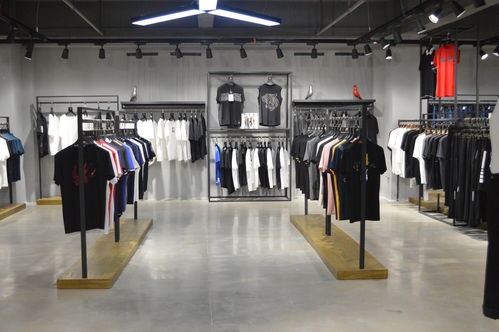 服裝批發(fā)市場進(jìn)貨全攻略 新手必知的準(zhǔn)備事項(xiàng)與技巧